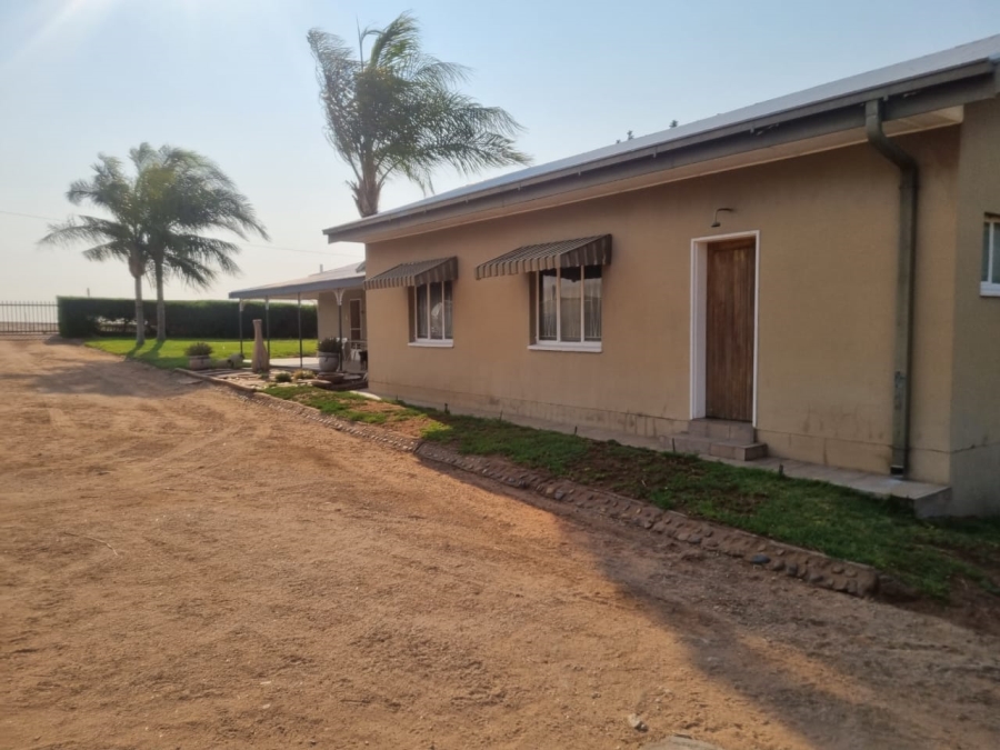 3 Bedroom Property for Sale in Upington Rural Northern Cape